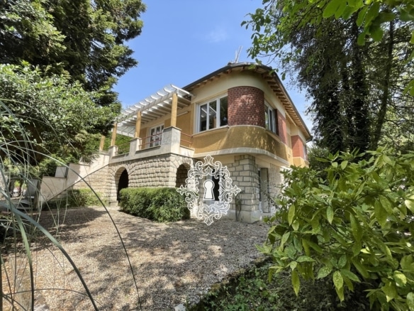 pavillon sur sous-sol
