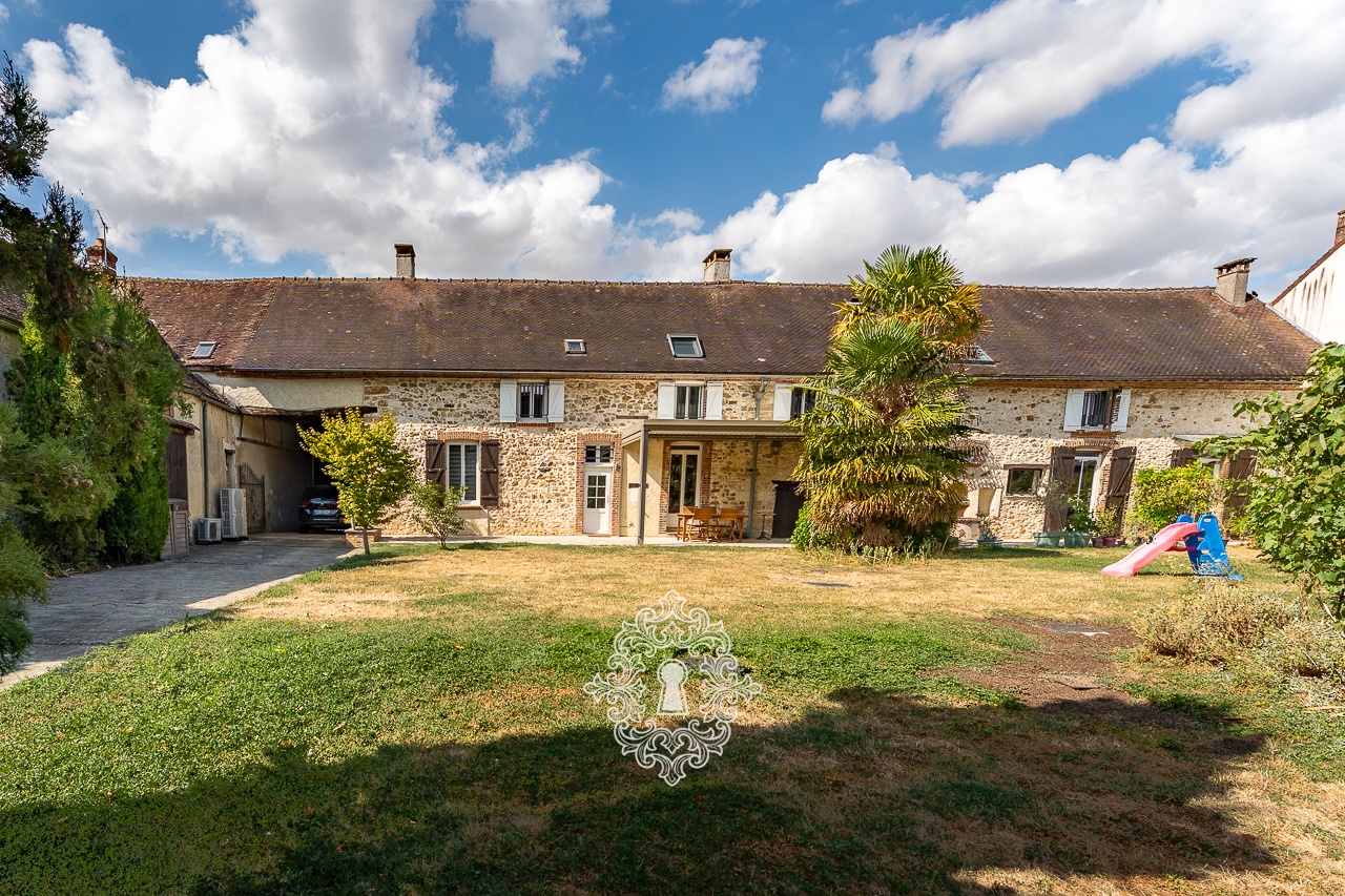 Propriété briarde secteur Donnemarie Dontilly